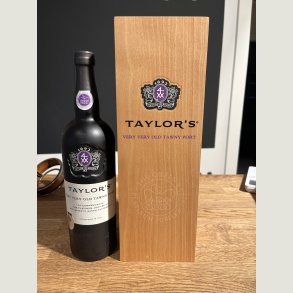 Taylors Very Very Old Tawny Port - Platinum Jubilee